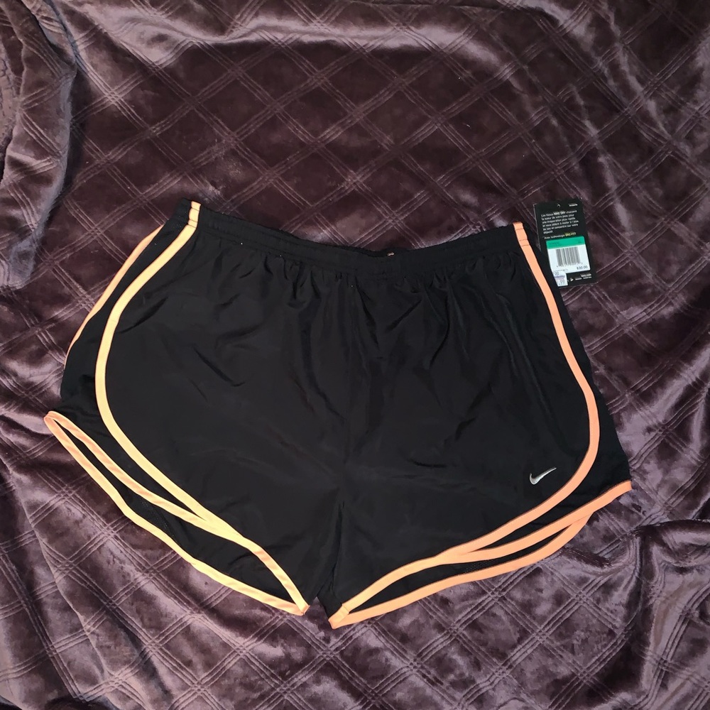 *NWT* Nike Shorts | XL